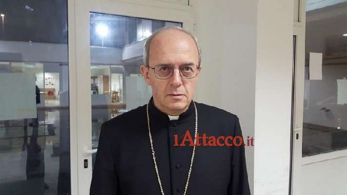 "Manfredonia, ti rinnovo l'appello a ri-alzarti rafforzandolo con un secondo verbo: convertiti!"