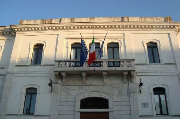 Vieste taglia la Tari di cittadini e commercianti nel post Covid. "Non potevamo ignorare le difficoltà  di questo momento"