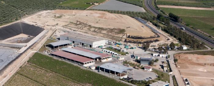 Rifiuti, 50 lavoratori della Sia in malattia. Metta: "Chiederò i loro nomi". Proseguono le lamentele