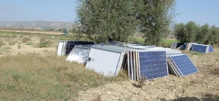 Beccati dalle telecamere: buttavano pannelli fotovoltaici dismessi nelle campagne di San Severo