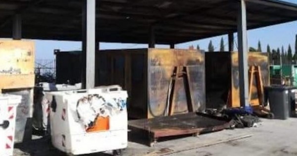 Monte Sant'Angelo, ennesimo atto incendiario contro Tecneco