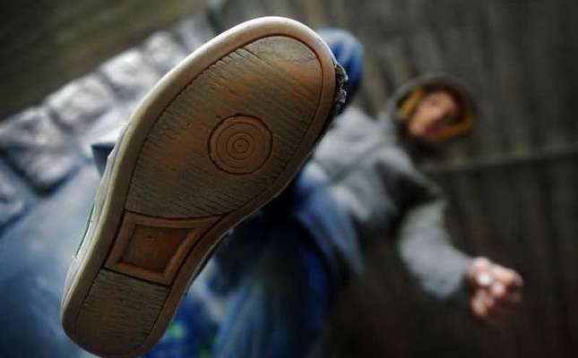 Cerignola, commerciante aggredito da tre giovani: hanno preso la sua pistola