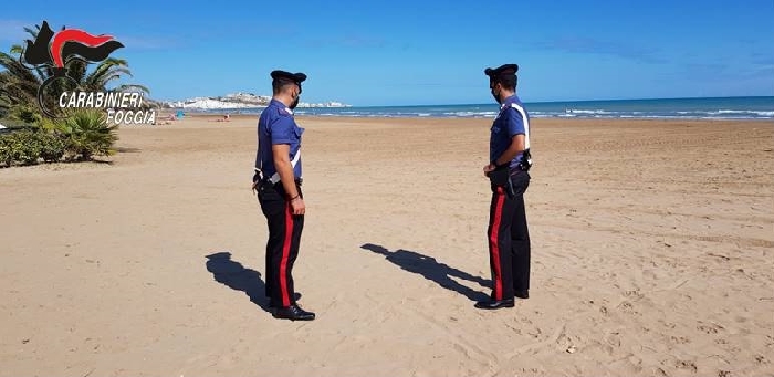 Paura in spiaggia a Vieste: turista tedesca 71enne subisce un'aggressione sessuale. Arrestato pregiudicato del posto