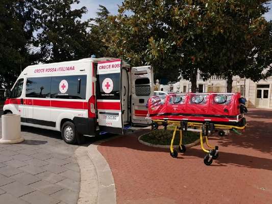 Casa Sollievo della Sofferenza, arrivano un'ambulanza ed una barella ad alto biocontenimento