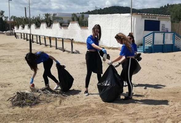 Mare Vivo e Lega Navale Peschici adottano la spiaggia di Baia Jalillo: sabato 22 maggio tutti a ripulire il litorale