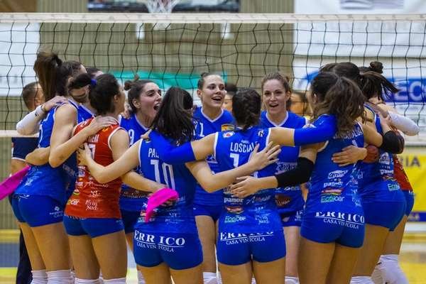 Inarrestabile Ares FLV Cerignola, messo sotto chiave il primo posto in classifica nel campionato di B1 Femminile