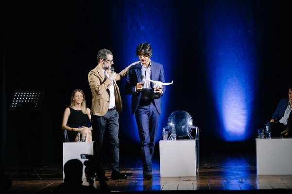 Assegnato il Magna Grecia Awards a Luca Vigilante