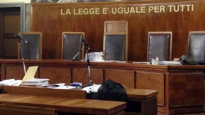 Maestra di Mattinata accusata di maltrattamenti, udienza rinviata a ottobre