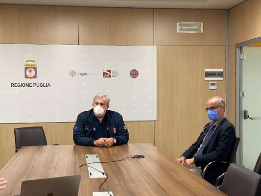 Covid, criticità  nel trasporto studenti. Emiliano scrive alla ministra: Pronti ad adottare interventi emergenziali