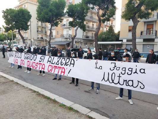 Calcio Foggia 1920, nuova contestazione organizzata dagli ultras contro la società  rossonera
