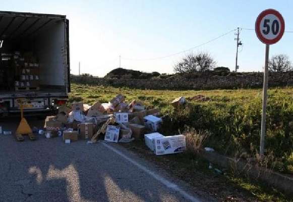San Giovanni Rotondo, commando assalta Ducato carico di sigarette: recuperato parte del bottino