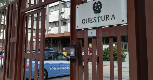 Avevano rubato automezzi e materiali di un'impresa del Nord, quattro cerignolani arrestati dalla Polizia Stradale
