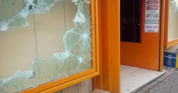 Spaccate a San Severo, vandali in azione (più che la criminalità organizzata): i commercianti sembrano assuefatti e rassegnati