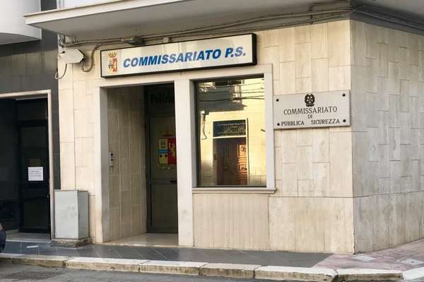 Condanna non ancora scontata e tentata evasione dai domiciliari, due cerignolani in manette
