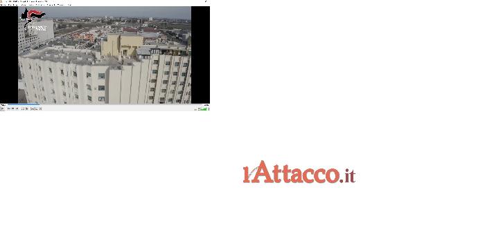 Blitz dei Cacciatori di Puglia nell'ex ONPI di Foggia. Sequestrati kit rapina, droga e pistola lanciarazzi