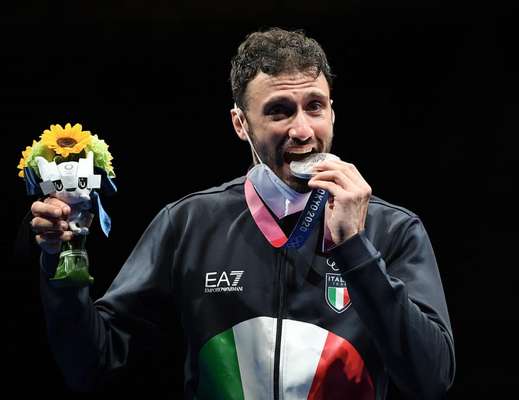 Tokyo 2020, dopo la conquista della medaglia di argento individuale il foggiano Luigi Samele tornerà in pedana mercoledì 28 per la prova a squadre