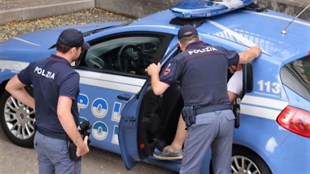 Preso sul fatto, mattinatese arrestato per furto aggravato