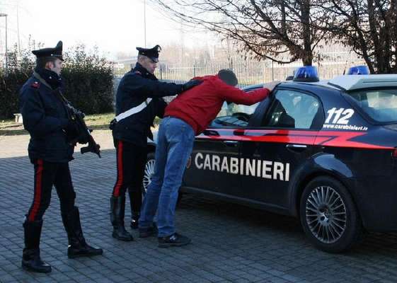 San Giovanni Rotondo, ruba in casa di un'anziana signora. Arrestato