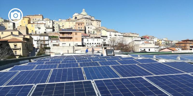 Nuova stangata per bollette della luce, ora è il turno di Comuni e Province