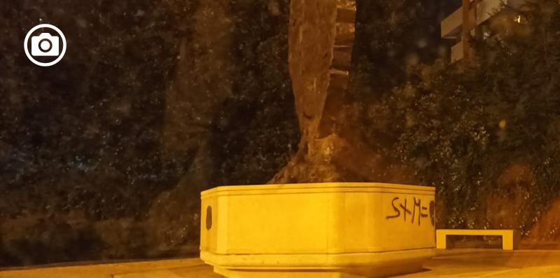 Vandali imbrattano il monumento dedicato alle vittime di Viale Giotto 