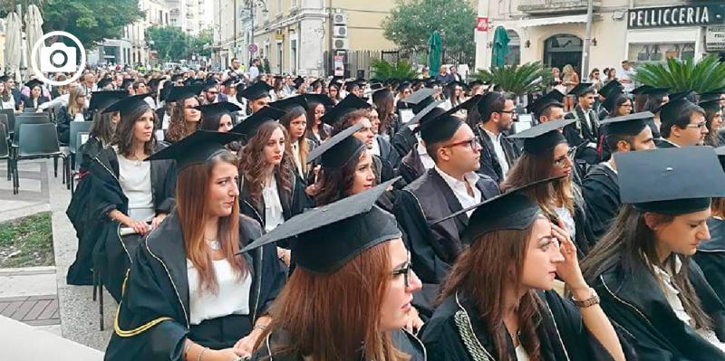 Capitanata, 48mila laureati andati via in 10 anni. Donne, solo 1 su 3 è occupata