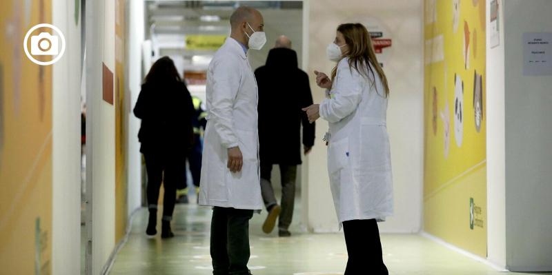 Covid-19, registrato il consolidamento della curva: "Presto la discesa". Monta la protesta dei tabaccai