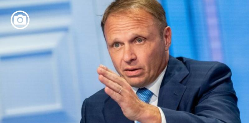 Lavoro nero nelle campagne, firmato il nuovo decreto dal Ministro Lollobrigida