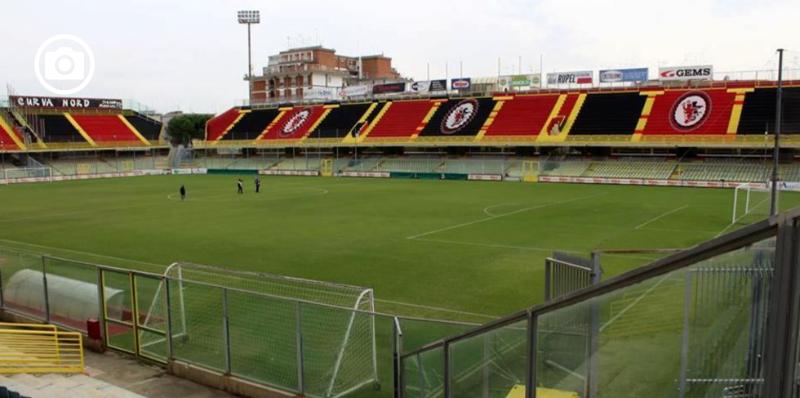 Foggia-Crotone, vietata la vendita dei biglietti agli ospiti