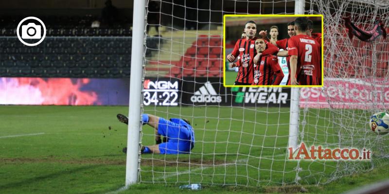 Foggia di misura nel derby col Monopoli, ci pensa l’italo-argentino Peralta. Terzo posto riagguantato